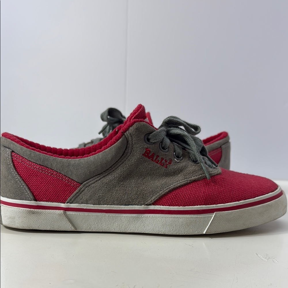 Bally Unisex Red and Gray Sneakers Vibrant Two-Tone Design - Picture 9 of 9